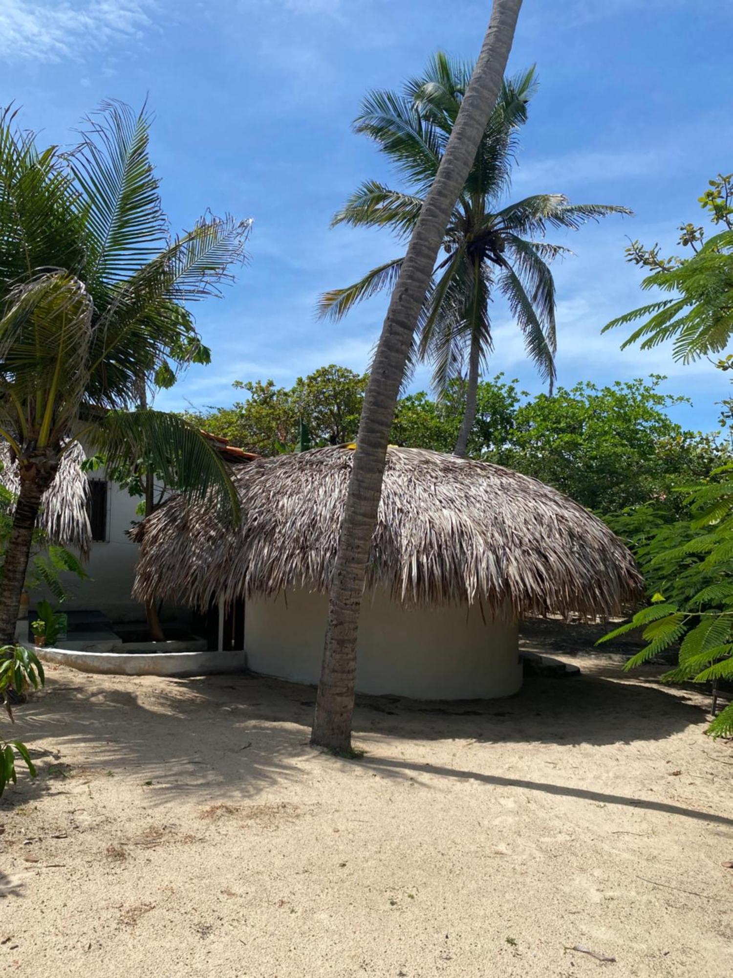 ホテル Casa Acquamarina アチンス エクステリア 写真